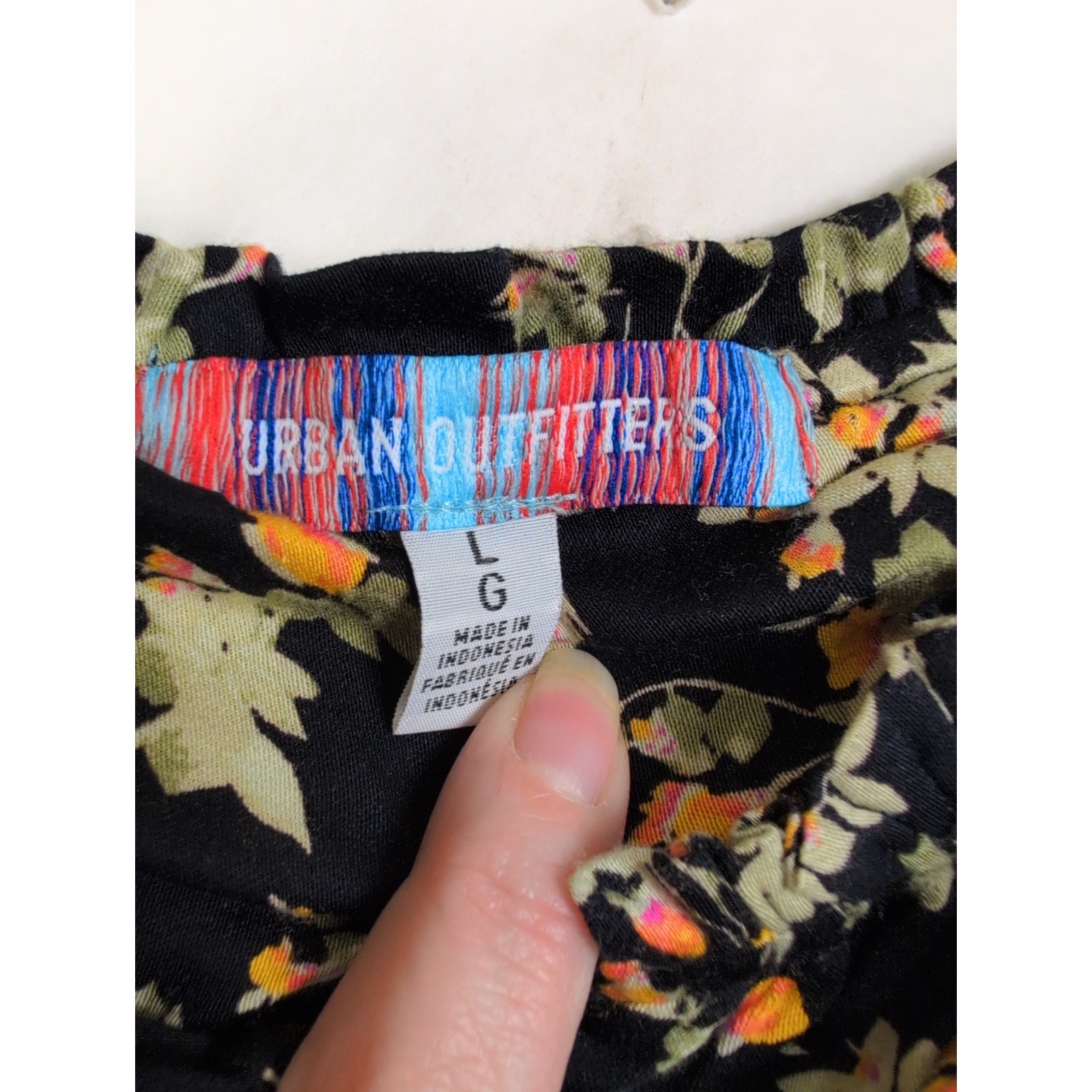 Urban Outfitters Black Floral Maxi Dress Size Large Boho Cottagecore Feminine — image 5 of 8